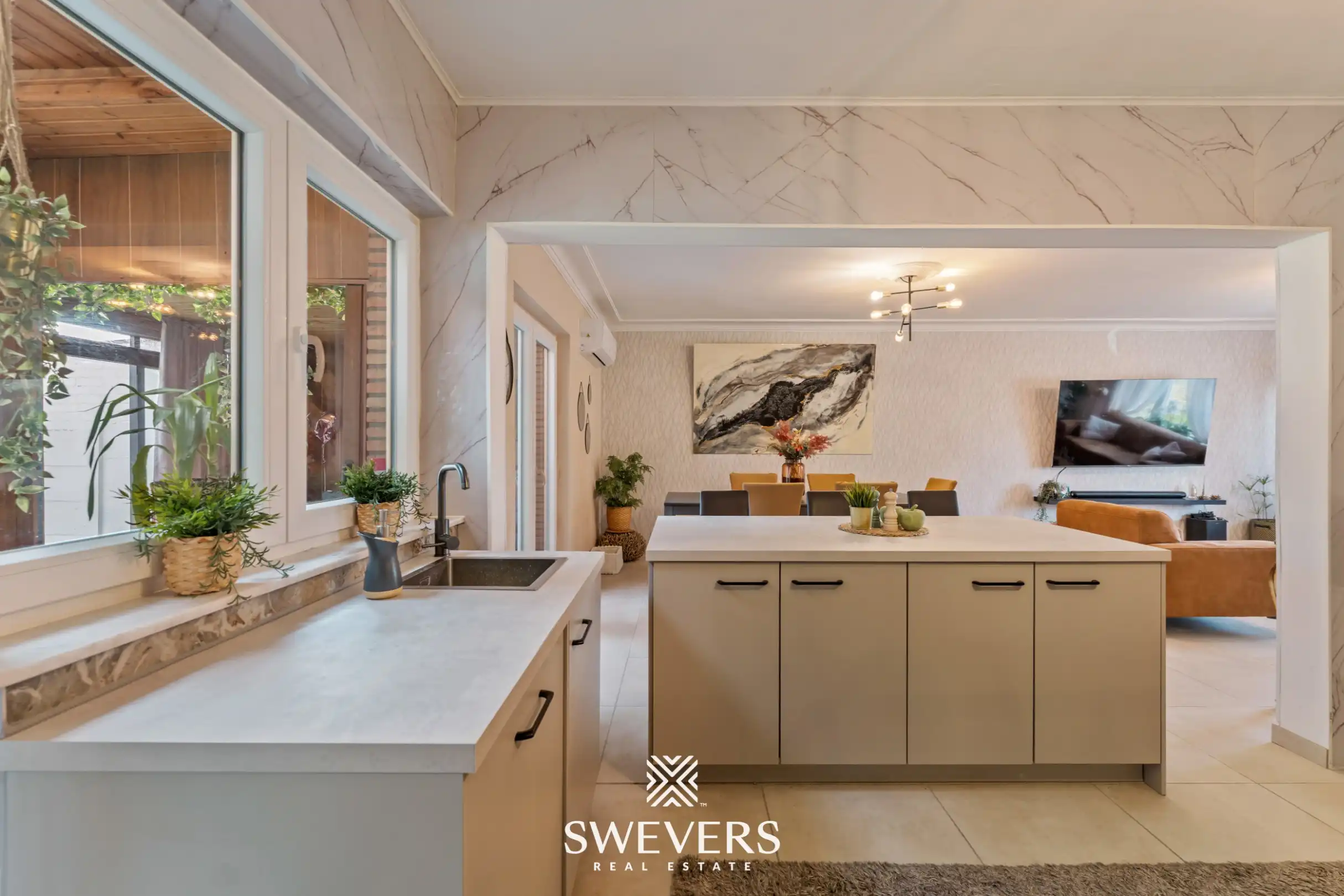 Instapklare, energiezuinige gezinswoning met 5 slaapkamers in rustige buurt van Alken foto 10