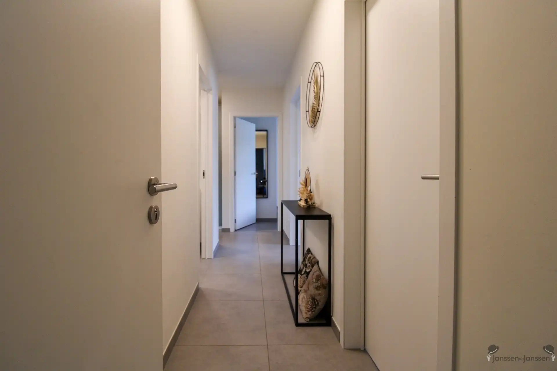 appartement 1e verdieping, 3 slpks, 2 badk, 2 parkings foto 8