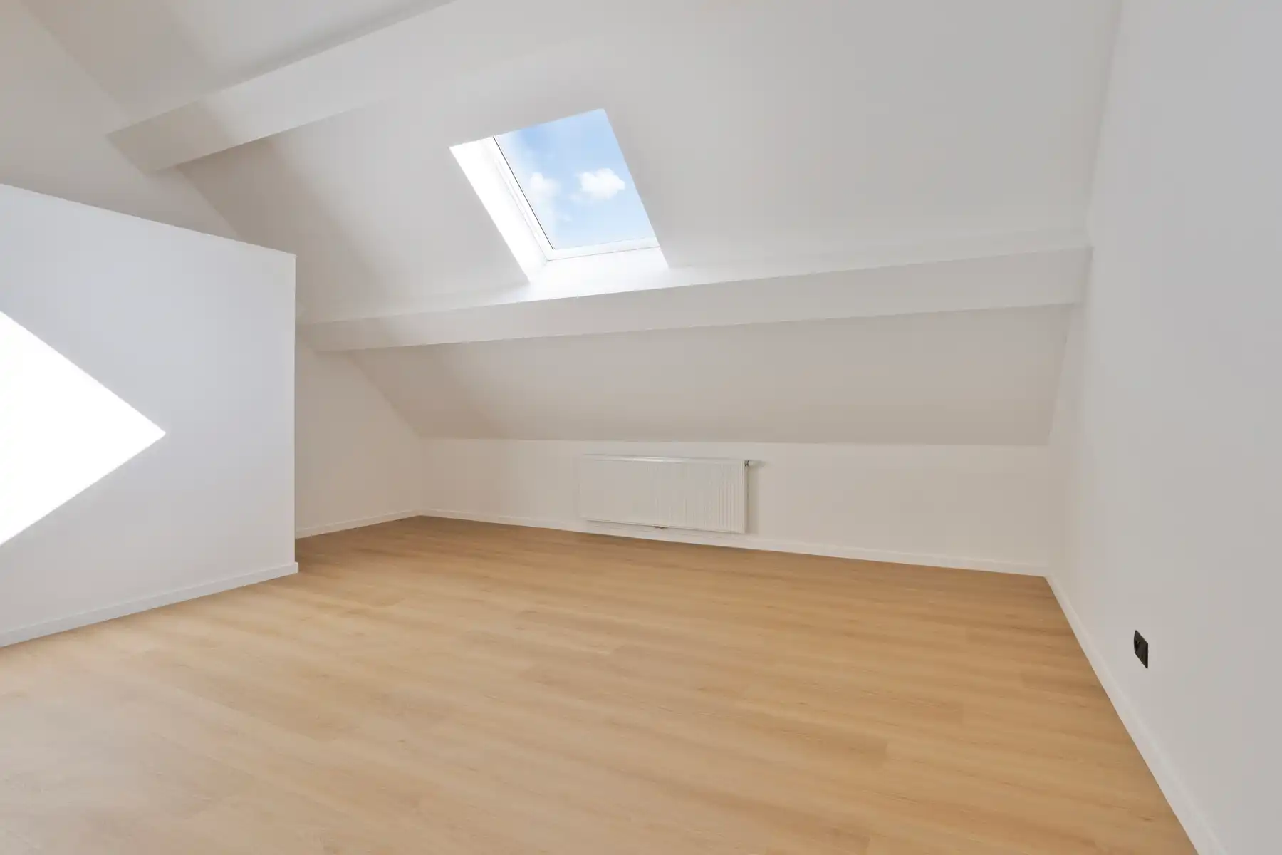 Volledig vernieuwde woning met 3 slaapkamers foto 16