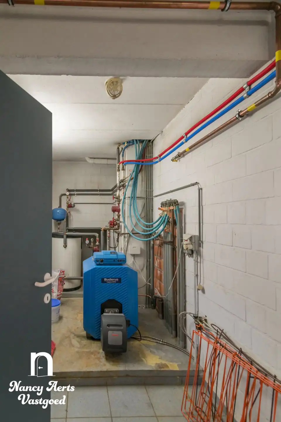 Ruime woning met multifunctionele kelder en prachtige tuin foto 42