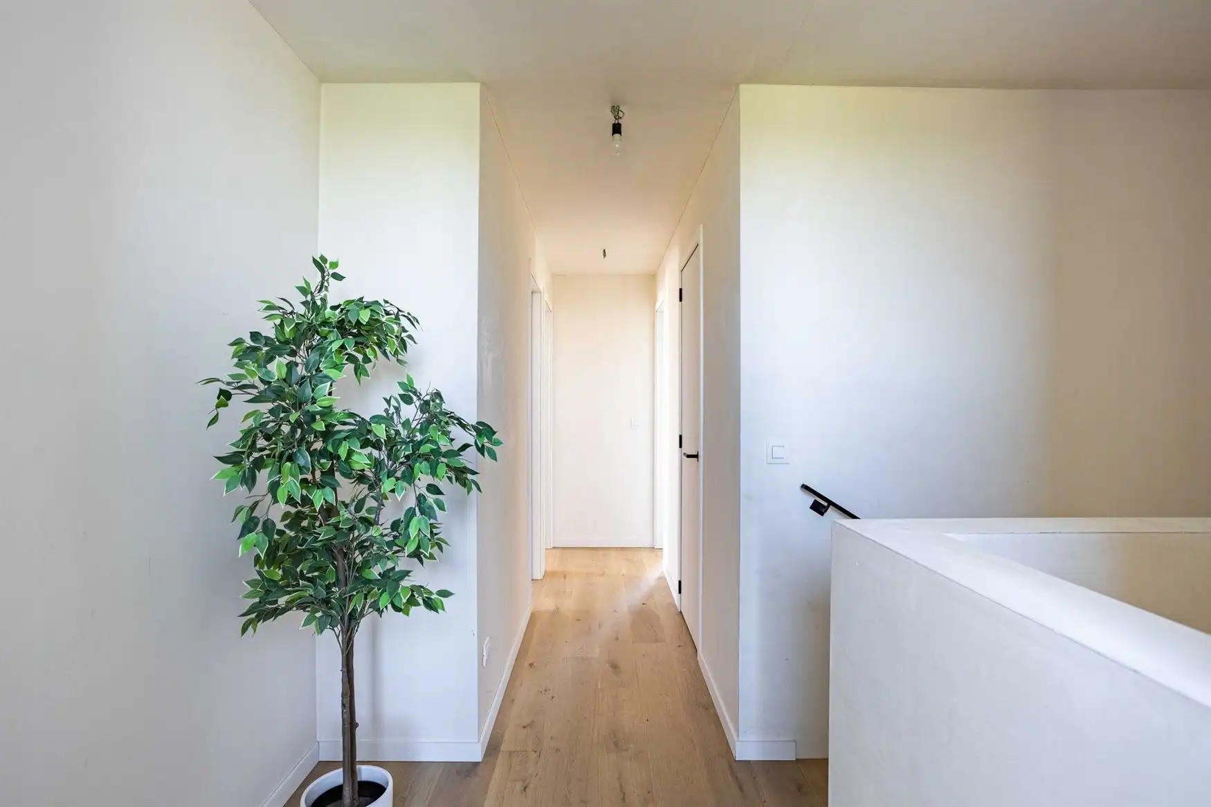 Stijlvolle & lichtrijke woning met schitterende zichten foto 15