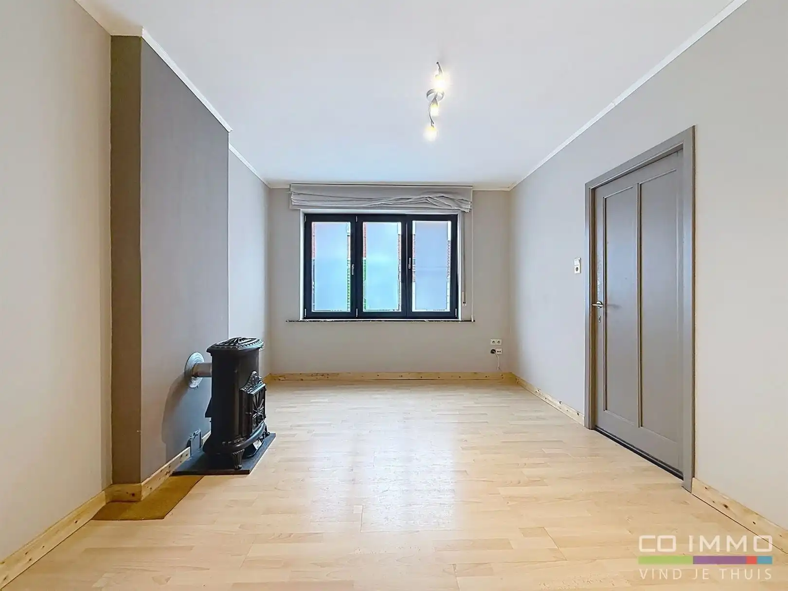 Leuke starterswoning/investeringspand, 2 slpks + zolder foto 3