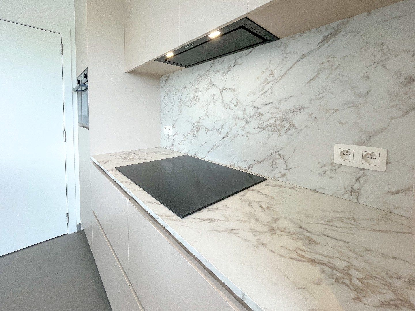 Kijkdag 13/09 van 10u tot 12u - Halfopen woning met 3 slaapkamers en landelijk verzicht! foto 7