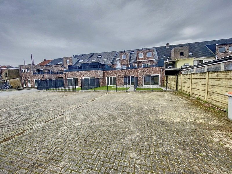 Ruim gelijkvloers appartement met 2 slaapkamers foto 22