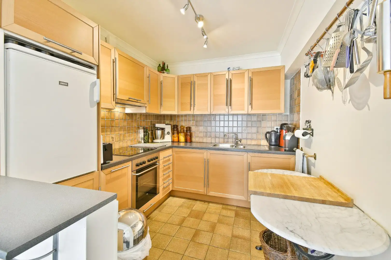 Mooi appartement op topligging in het centrum van Westende-Bad, op wandelafstand van de zee foto 7