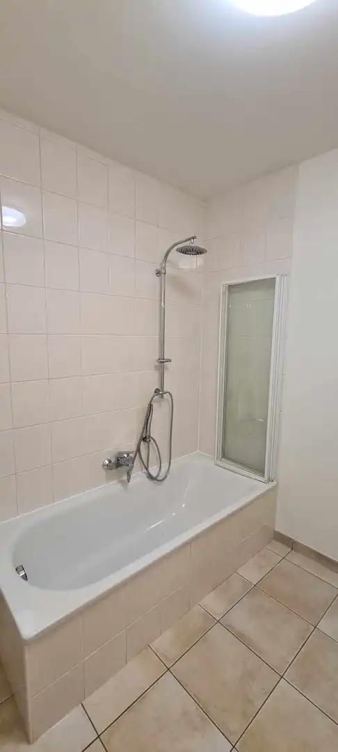 Charmant 2 slpk-appartement met autostaanplaats in residentiële buurt foto 14