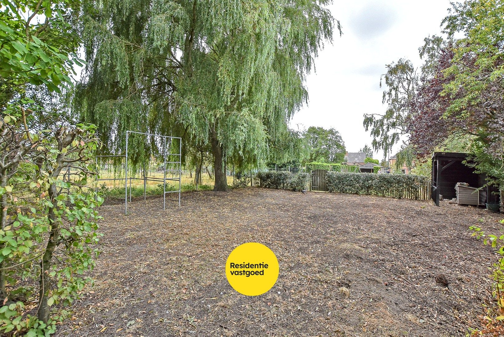 Instapklare alleenstaande woning met 4/5 slaapkamer op 2.084m² te Diksmuide! foto 26