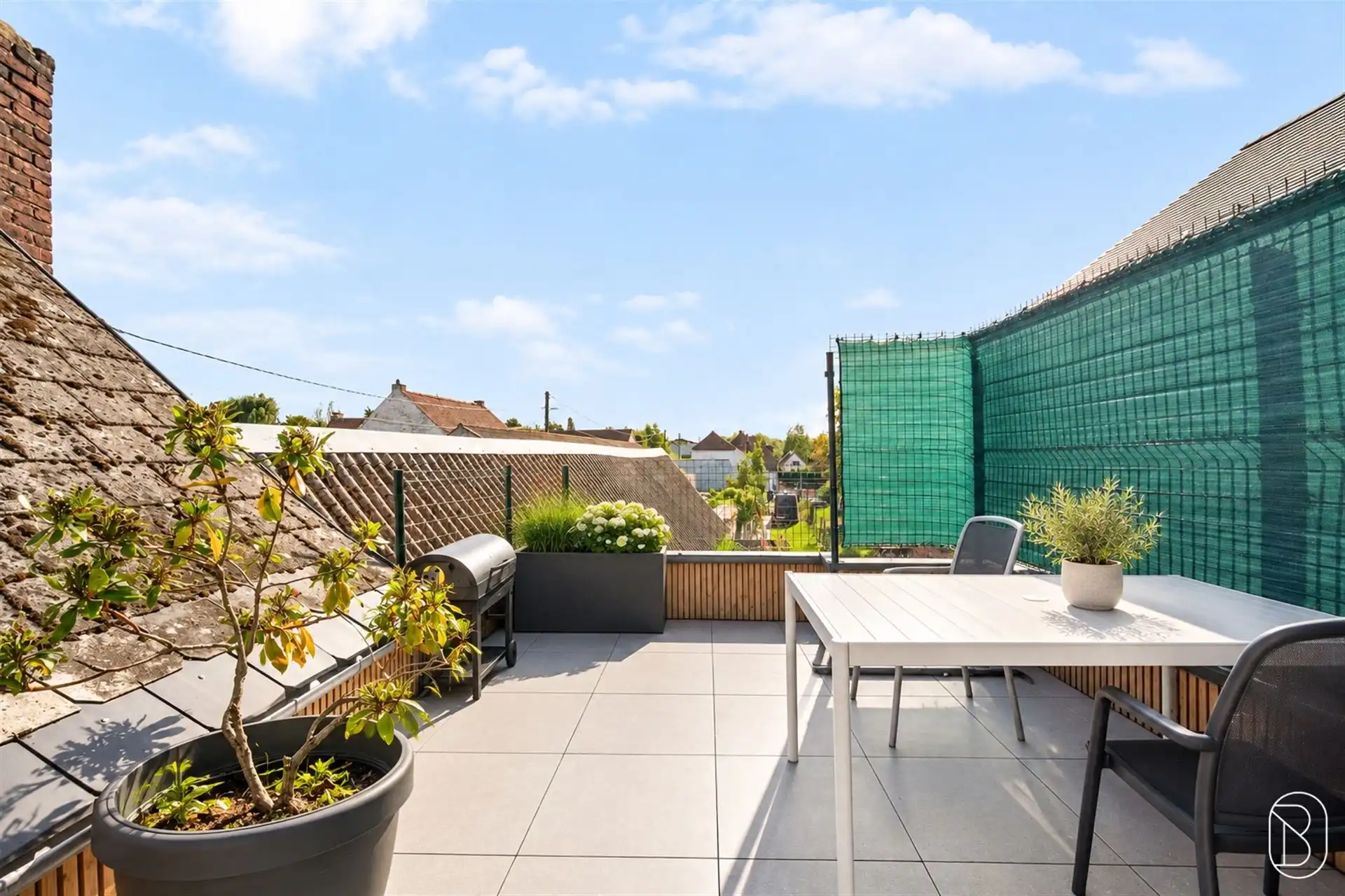 Gerenoveerde opbrengsteigendom bestaande uit 2 appartementen. foto 37