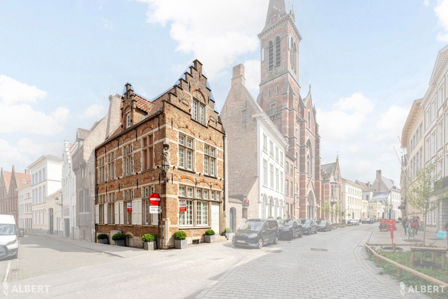 Luxueus gerenoveerd herenhuis in hartje Brugge foto 8
