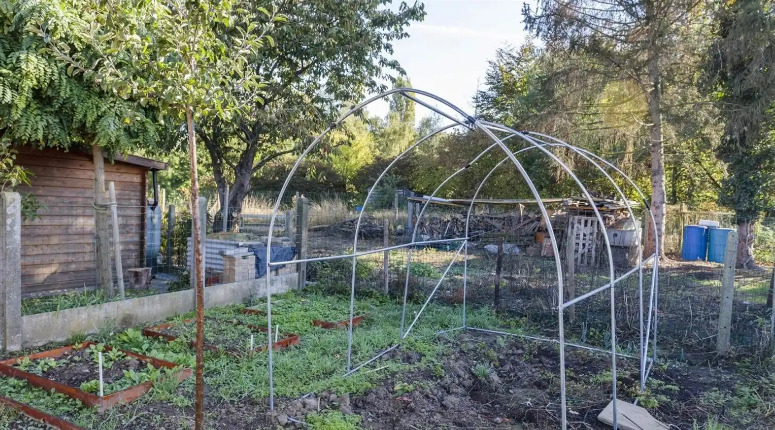 Instapklare half open bebouwing op de Tiense stadsrand foto 19