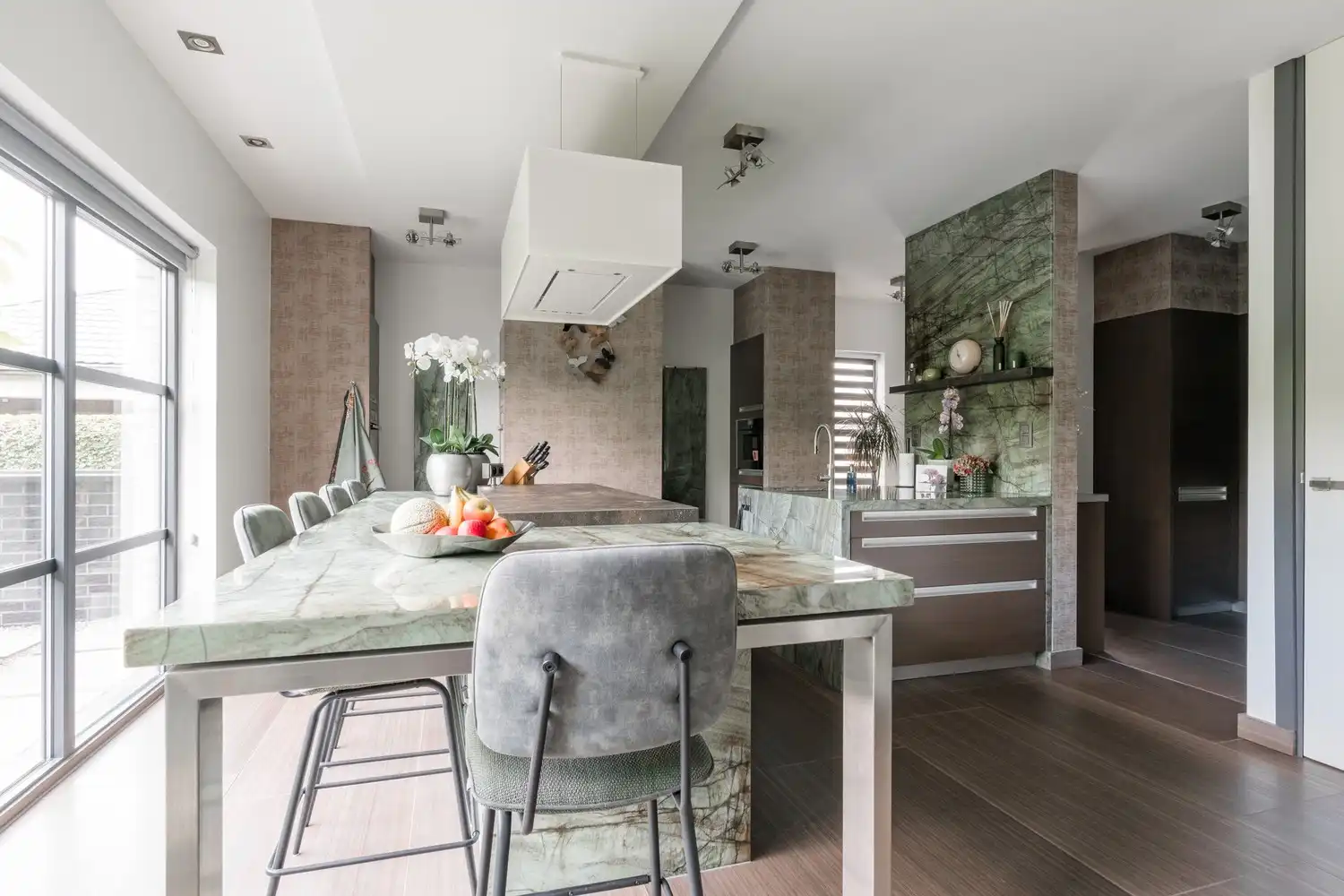 Luxe villa te koop in Neerpelt: moderne architectuur en ruimte in overvloed aan de Beukenlaan. Ideaal voor uw gezin! foto 10