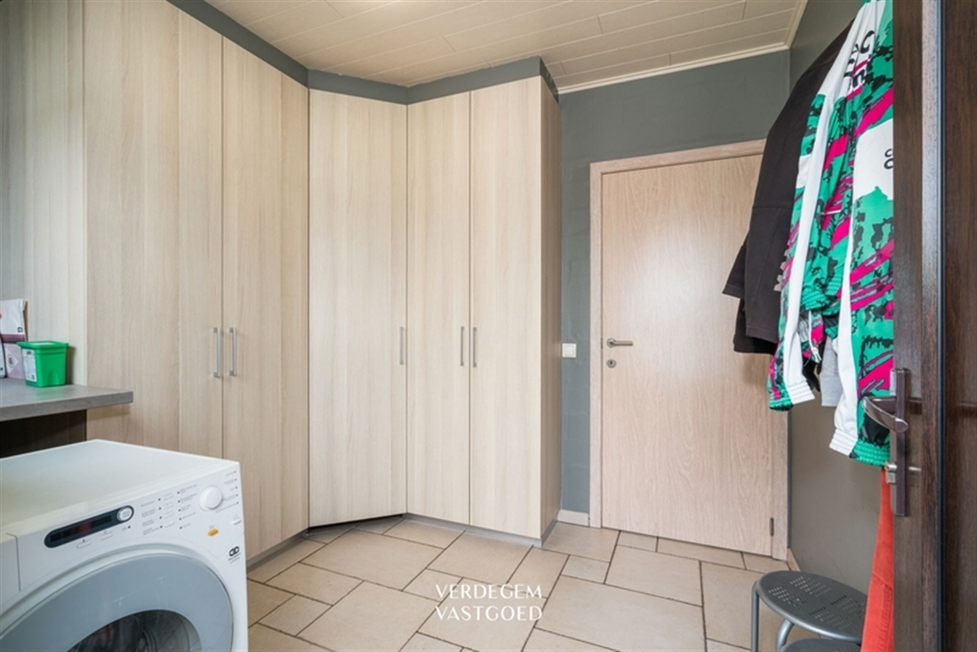 Karaktervolle woning met 3 slaapkamers en loods van 108m² foto 15