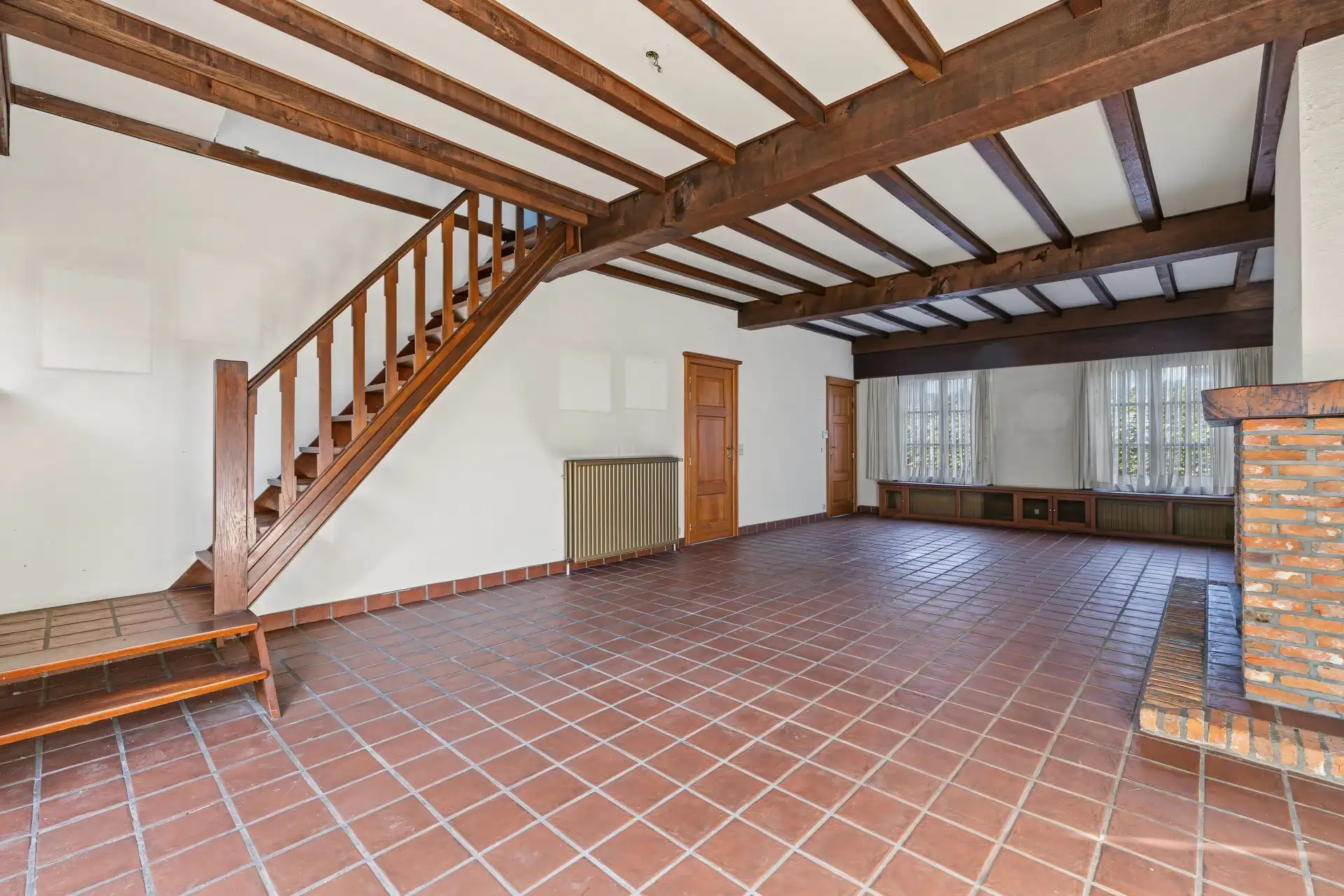 Te renoveren gezinswoning op een uitstekende woonlocatie & mooi perceel van 536m² foto 3