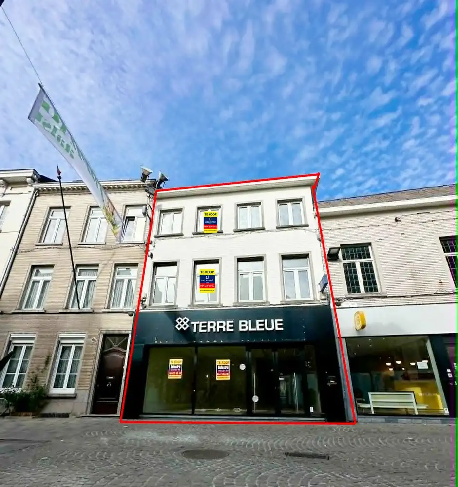 Uniek handelspand met ontwikkelingspotentieel in hartje Aalst op AAA LOCATIE foto {{pictureIndex}}