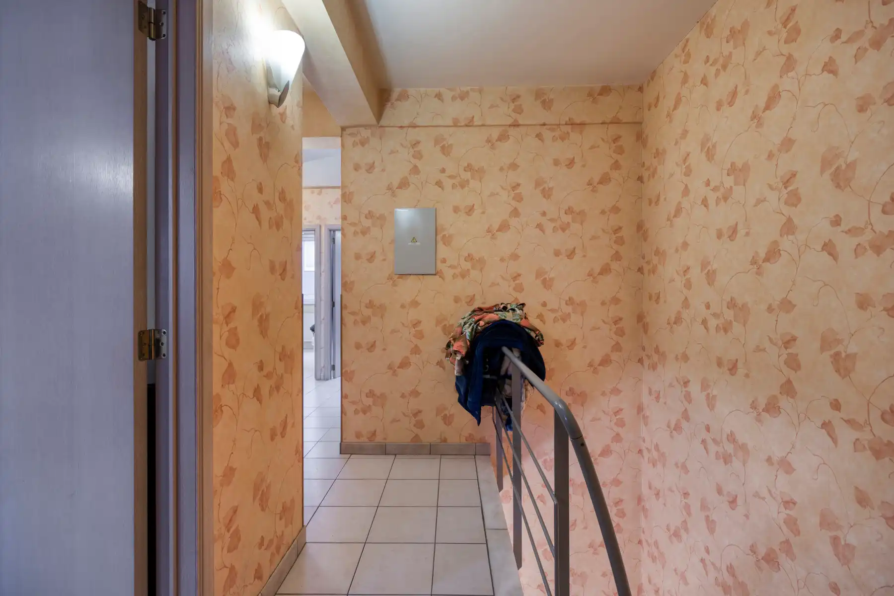 Gezinswoning met vier slaapkamers, tuin en ruime garage foto 16