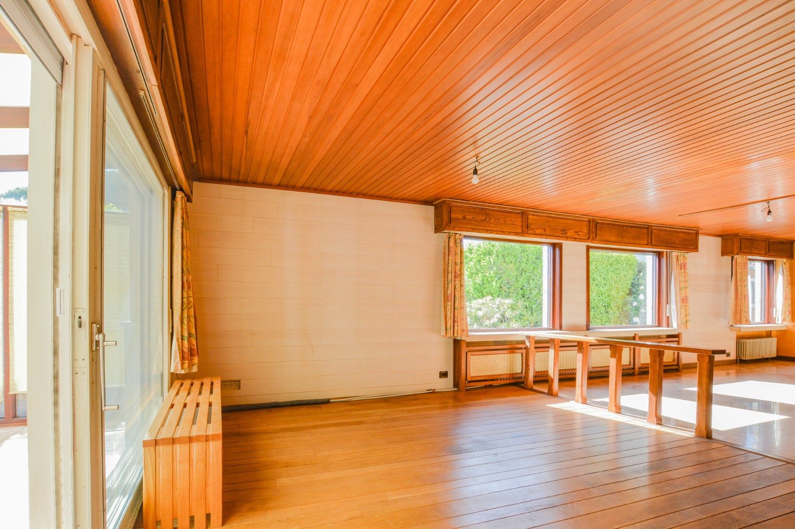 Ruime bungalow op 707 m² op toplocatie in Sint-Andries!  foto 4