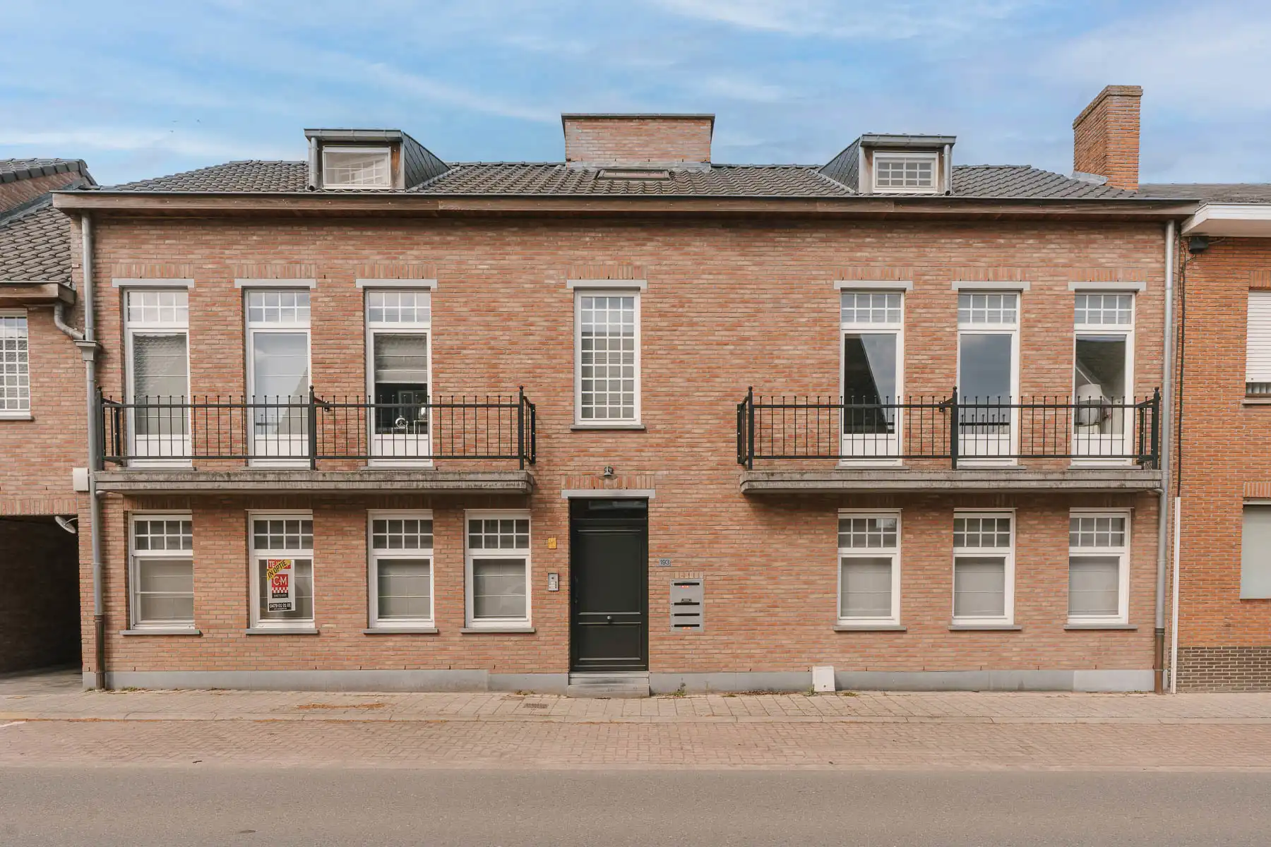 Instapklaar gelijkvloers appartement met riant ruimtegevoel foto 2