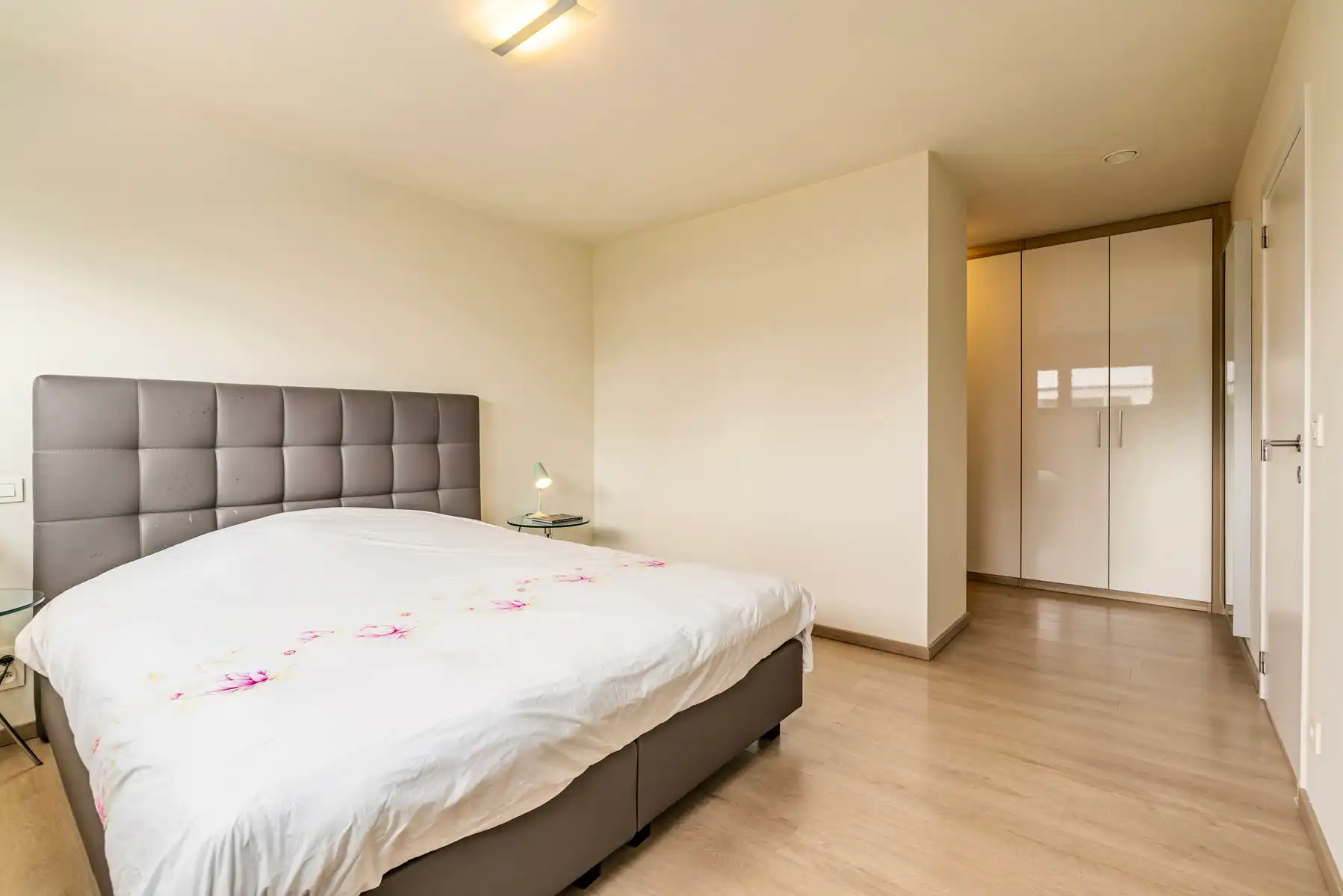 Prachtige villa met 4 slaapkamers in doodlopende straat foto 21