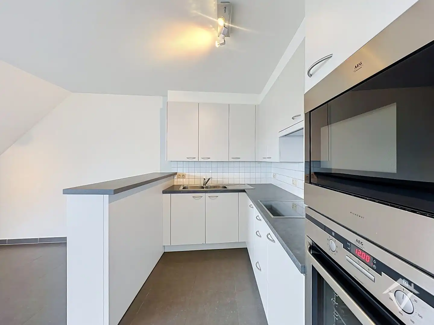 Geïnstalleerd en lichtrijk appartement met twee slaapkamers te Zevekote, Gistel foto 9