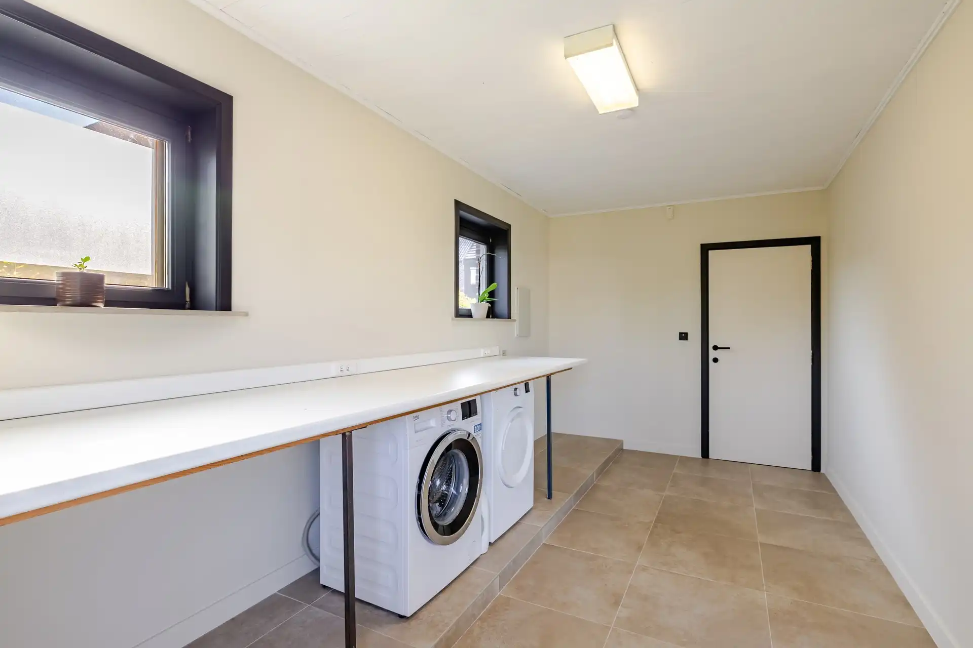 Gerenoveerde vrijstaande woning in rustige straat te Erpe  foto 10
