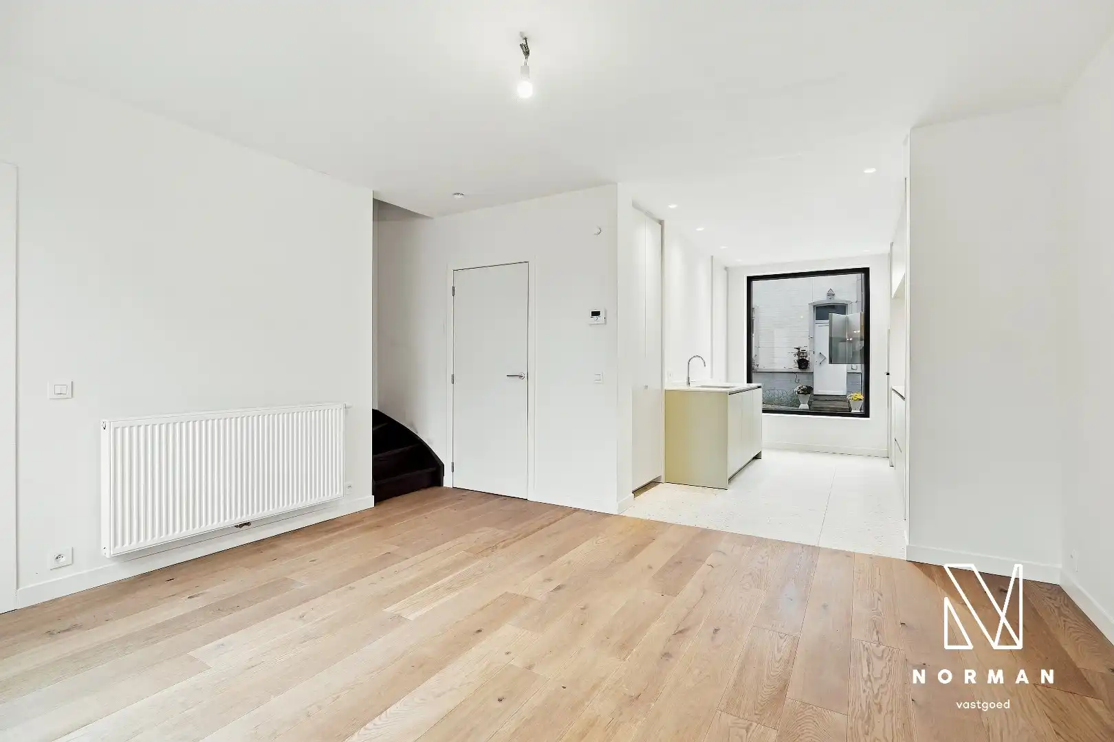 Grote woning met grote garage, 3 kamers en vele troeven! foto 8