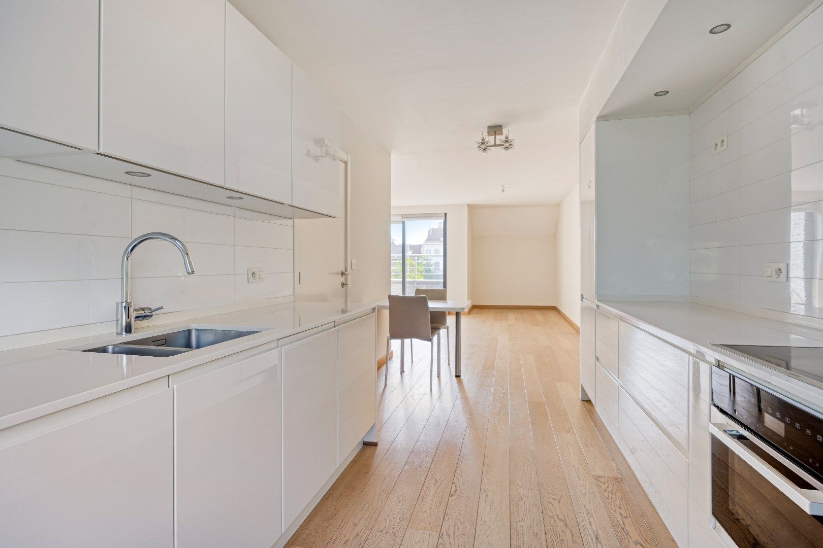 Energiezuinige duplex (140m²) te huur, 3 slpks, terras, autostaanplaats en berging foto 13
