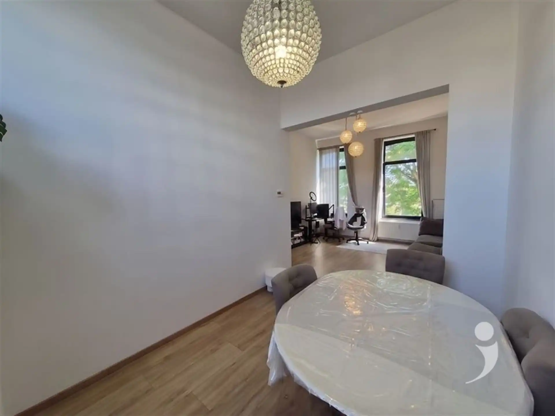 gelijkvloers appartement met tuintje foto 4