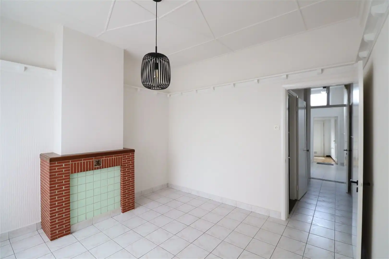 Opgefriste woning met 2 slaapkamers foto 3