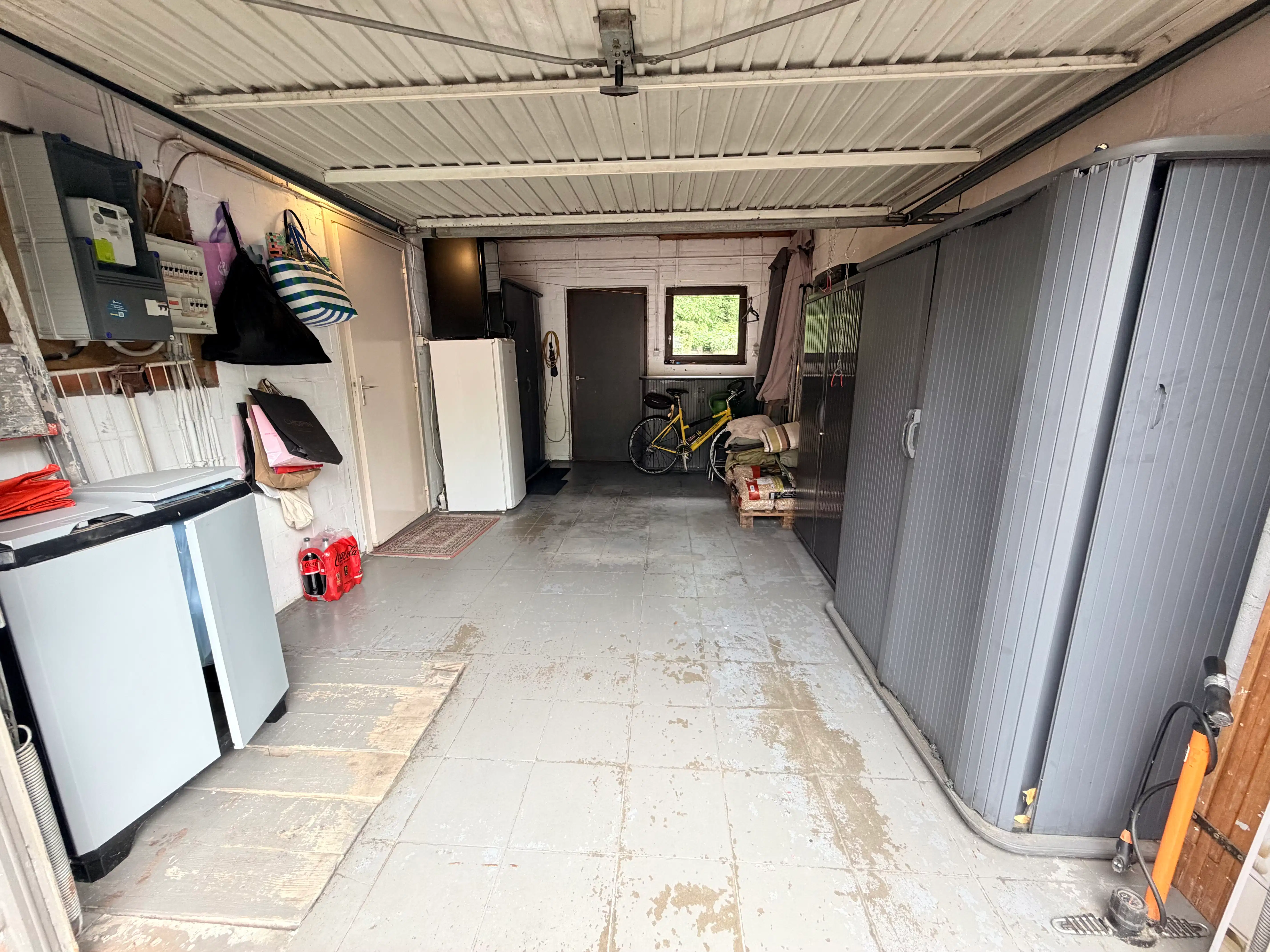Genk, Westerwennel 25: Gelijkvloerse woning met 3 slaapkamers in een rustige woonwijk met een prachtig onderhouden tuin. foto 24