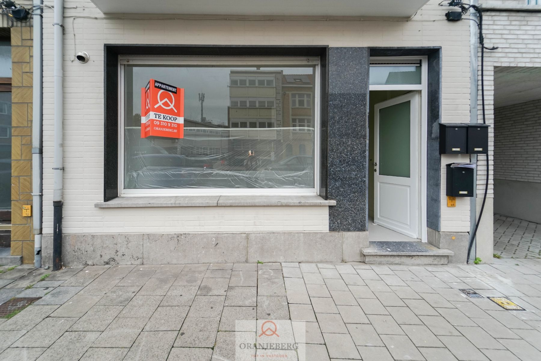 Appartement op het gelijkvloers met koertje (18 m²) te Rooigemlaan ! foto 24