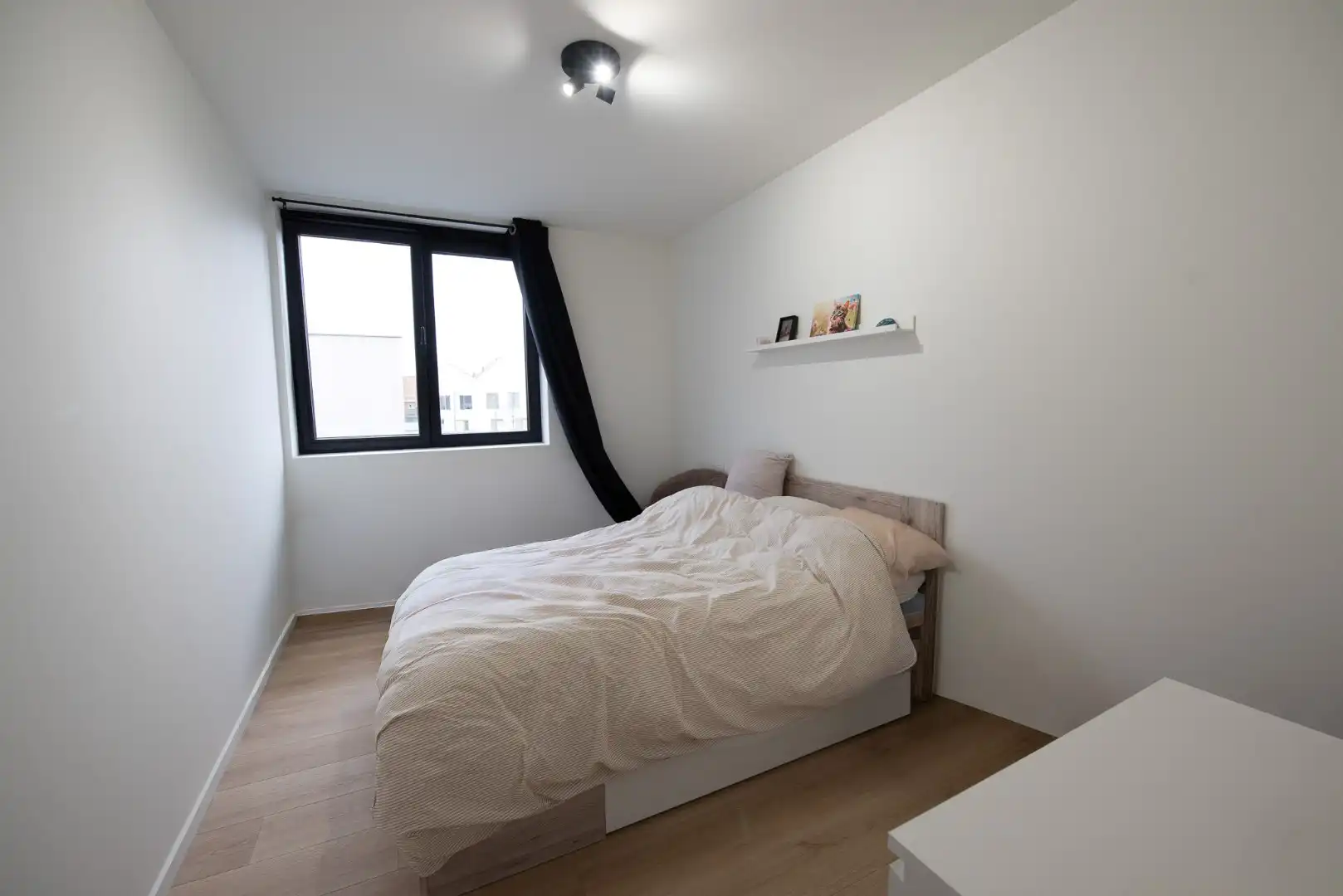 Recente energiezuinige woning te huur op een rustige ligging! foto 9