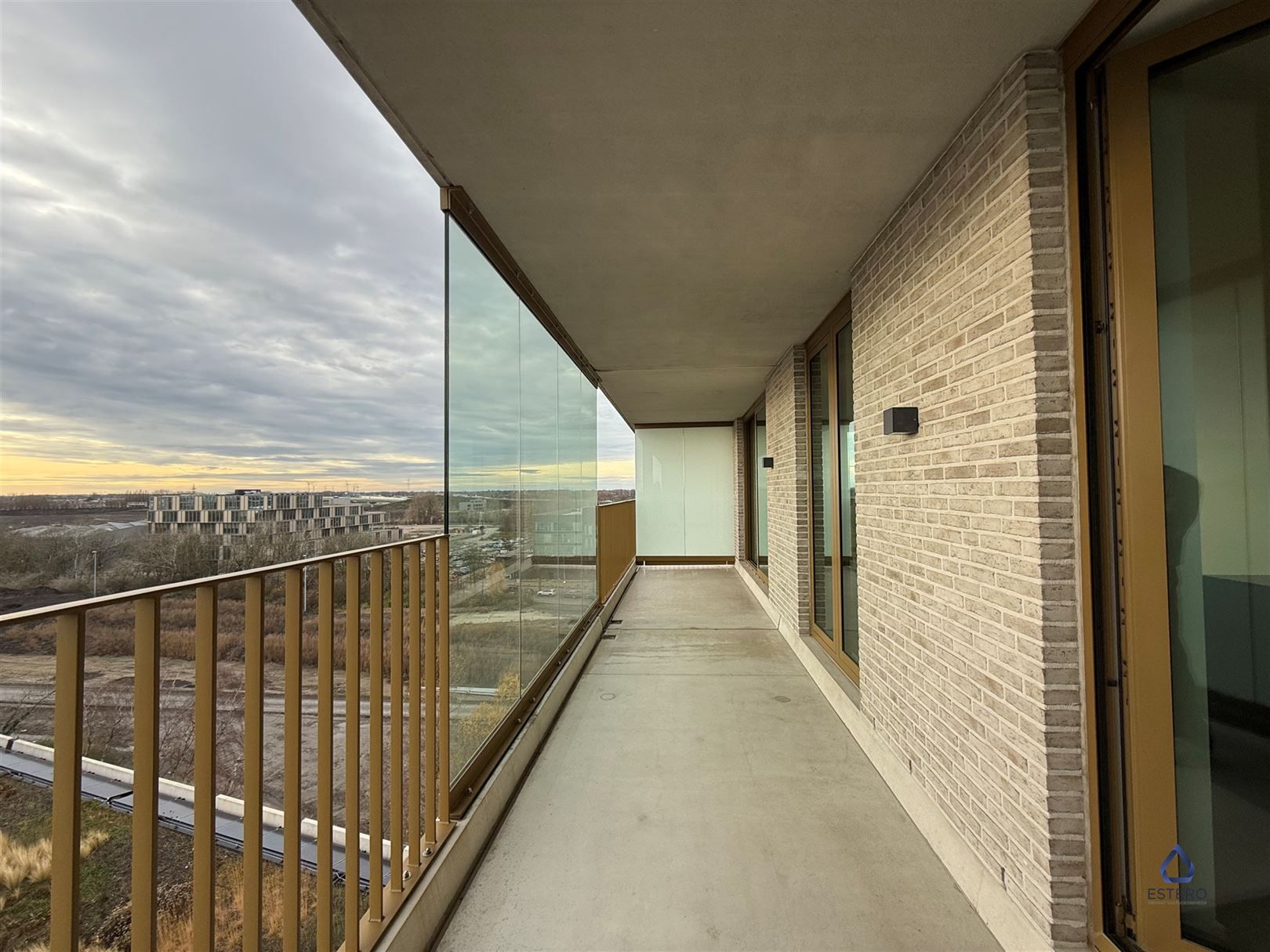 Nieuwbouwappartement met dubbel terras op een toplocatie foto 8