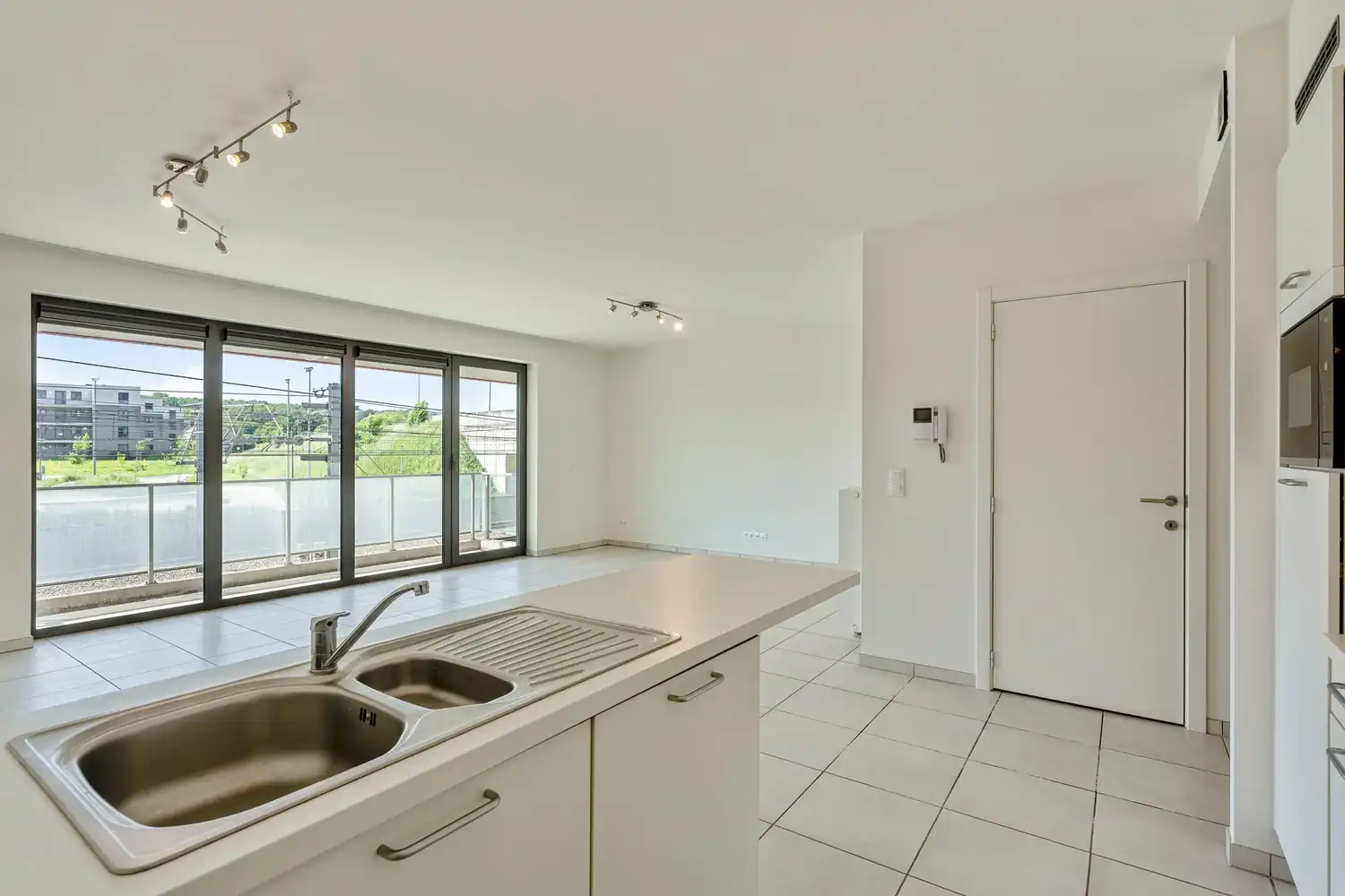 Modern en energiezuinig(A-label) appartement met 2 slaapkamers, een terras, een autostaanplaats en een kelder te Herent! foto 5