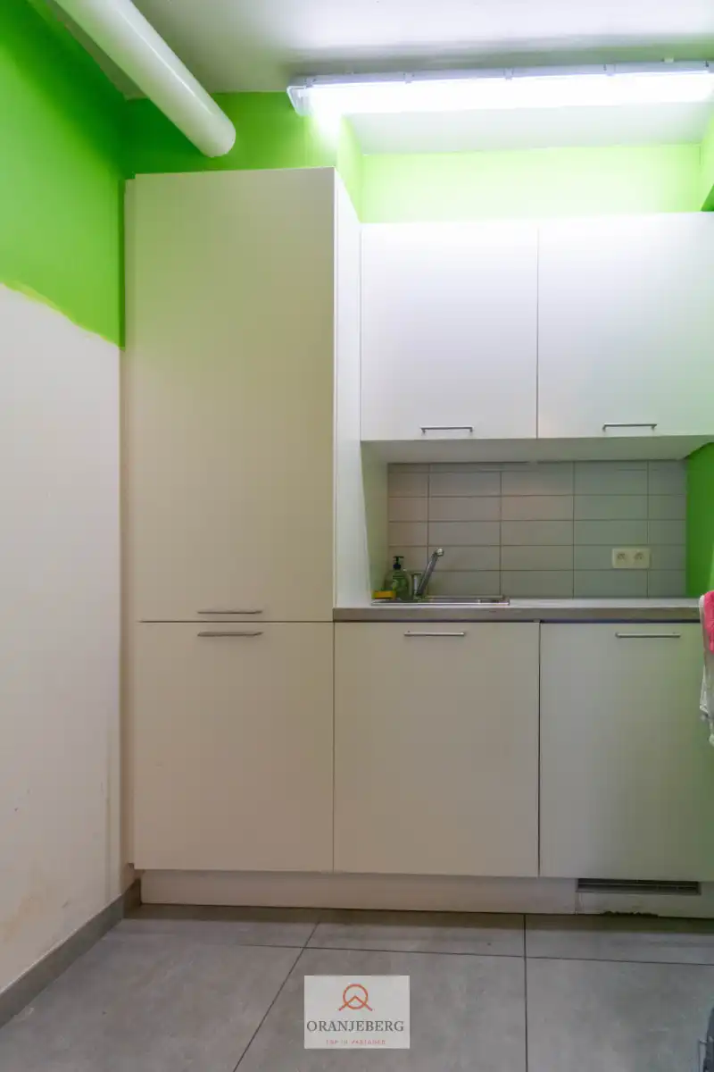 Compact handelspand met buitenruimte in centrum Drongen TE HUUR foto 18