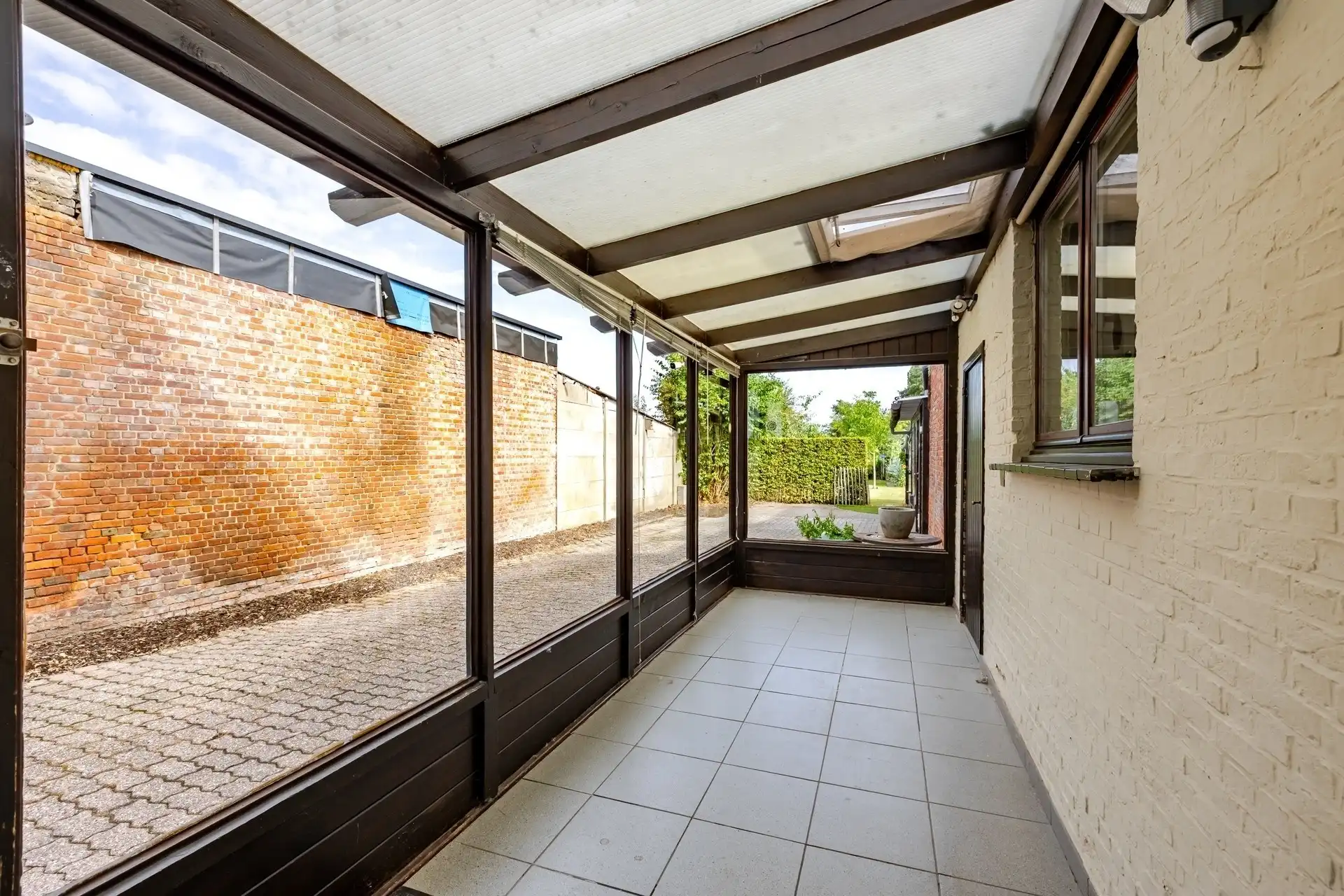Interessante woning met prachtige tuin in Wichelen. foto 17