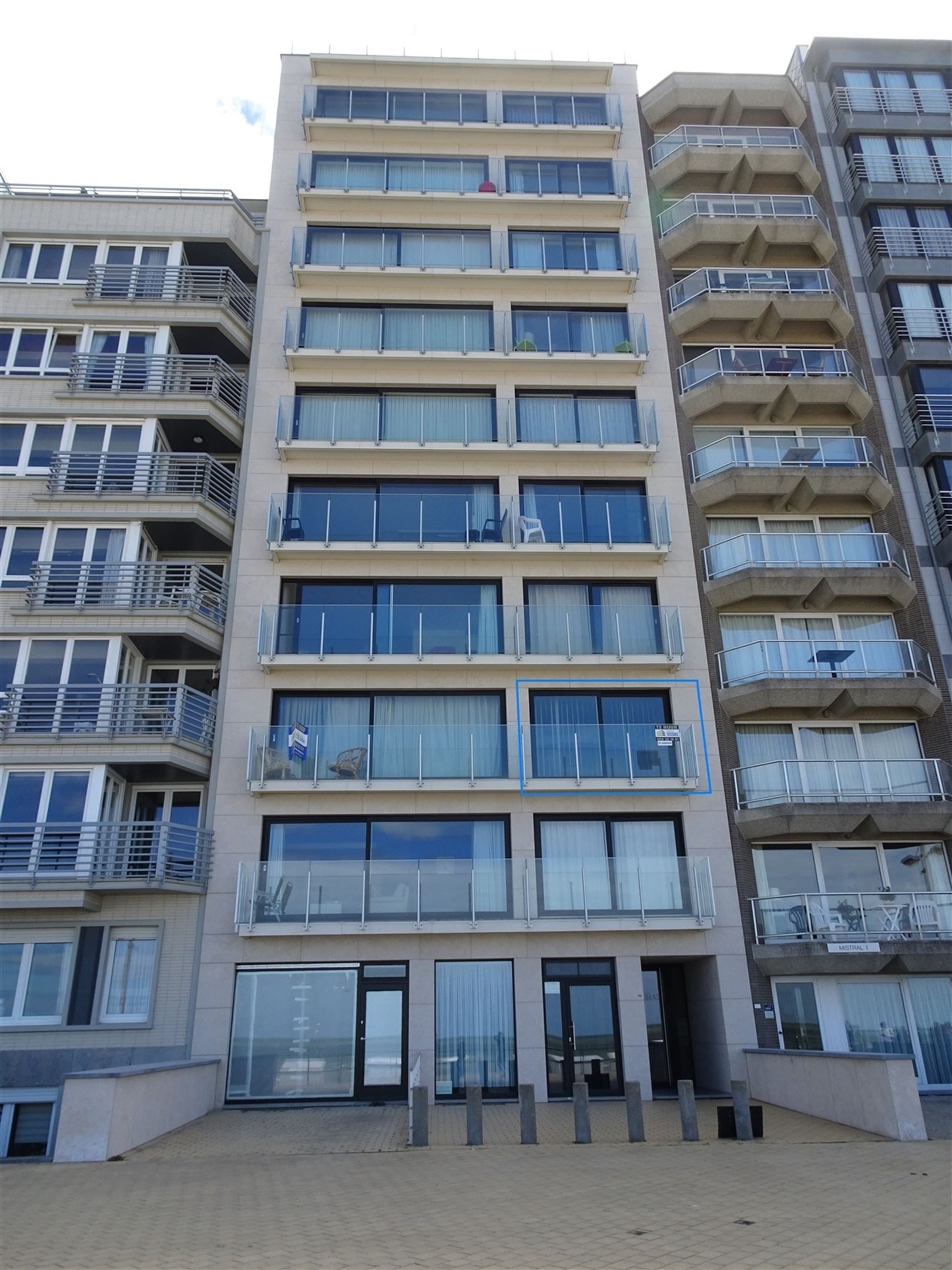 Gemeubeld 2-slaapkamerappartement met zeezicht foto 11