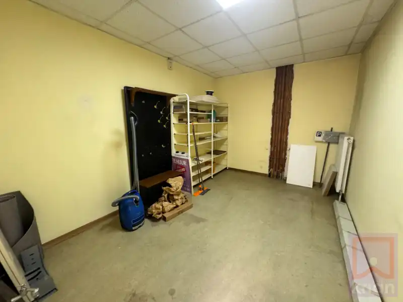 Handelsruimte ±170m²  te huur in centrum Geel! foto 10