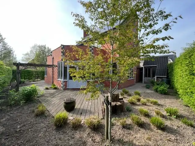 Instapklare, lichtrijke woning (4 slpks) + zonnige tuin foto {{pictureIndex}}