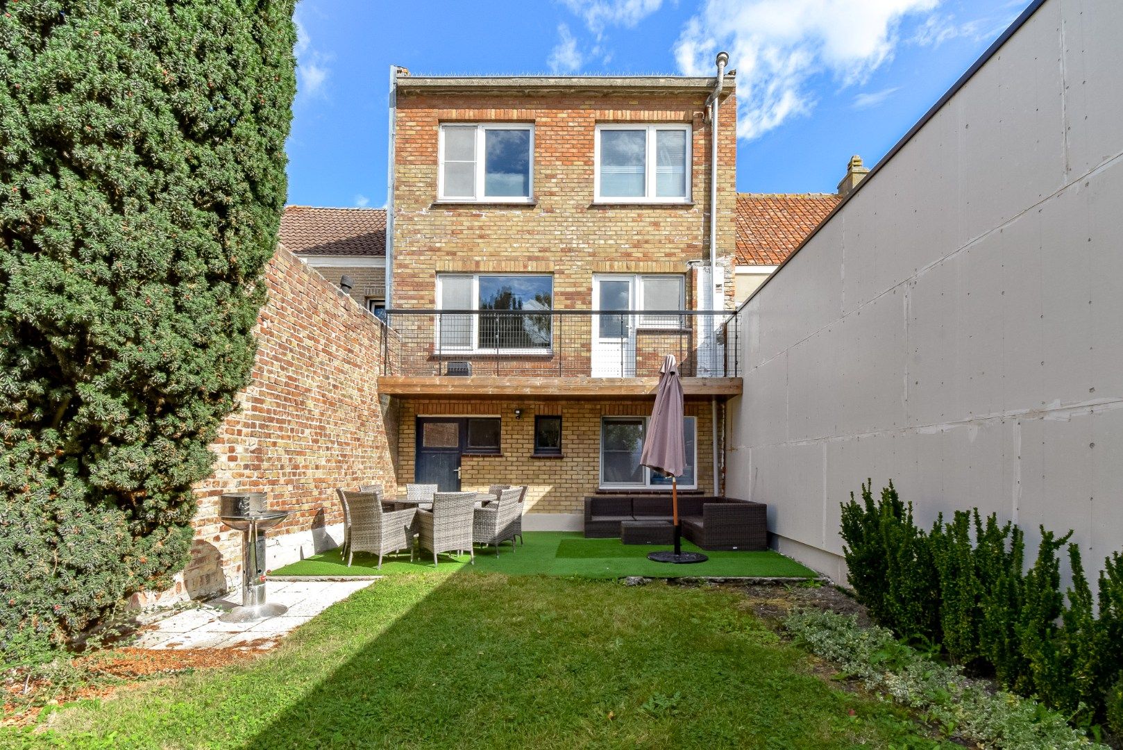 Ruime bel-étage woning met garage, tuin en mogelijkheid tot 4 slaapkamers foto 14