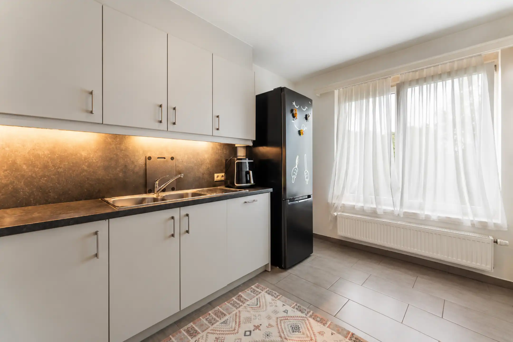 Ruim appartement van 109 m² met garage & terras foto 7