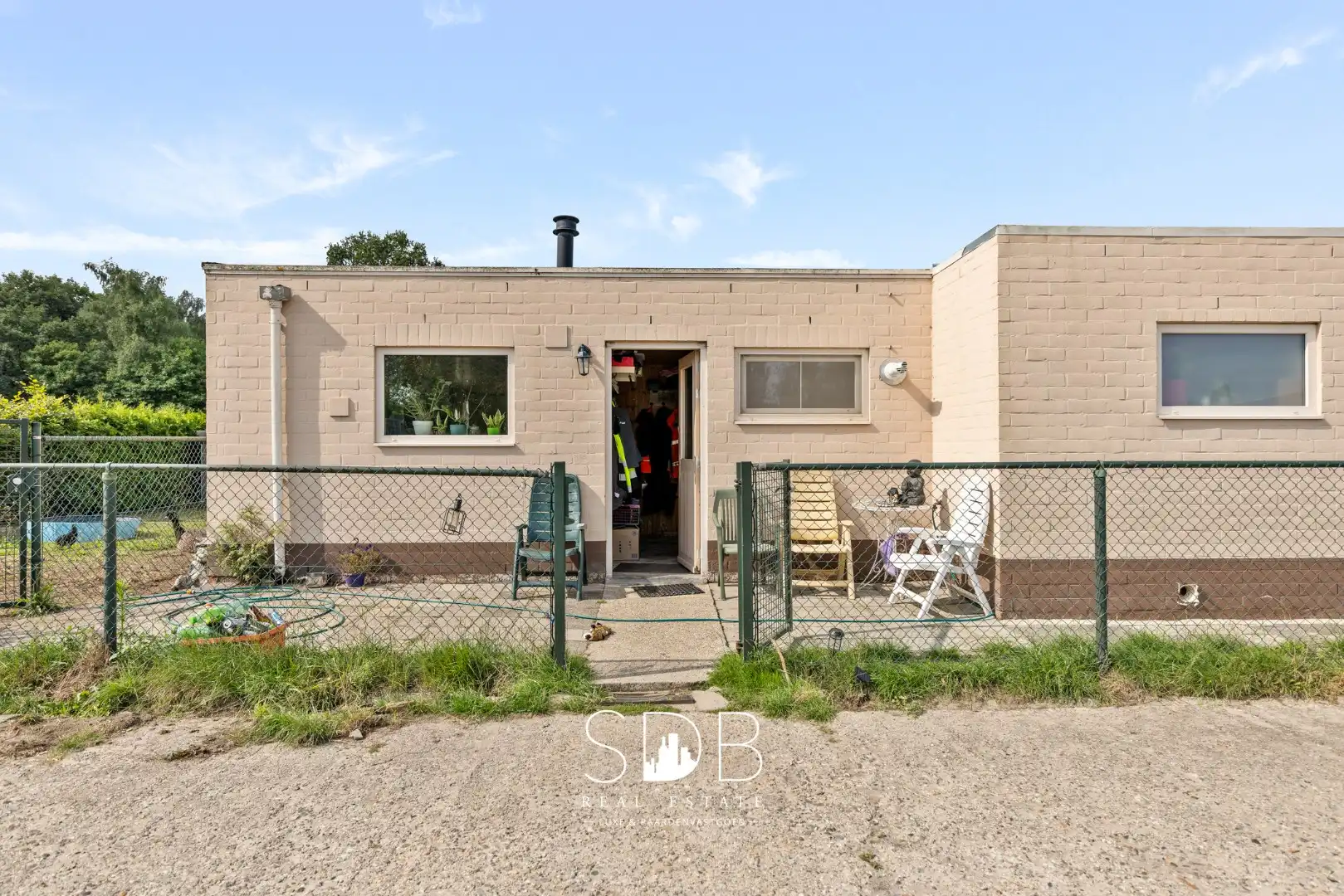 Boerderij met paardenfaciliteiten en graslanden op 14.490m² foto 4