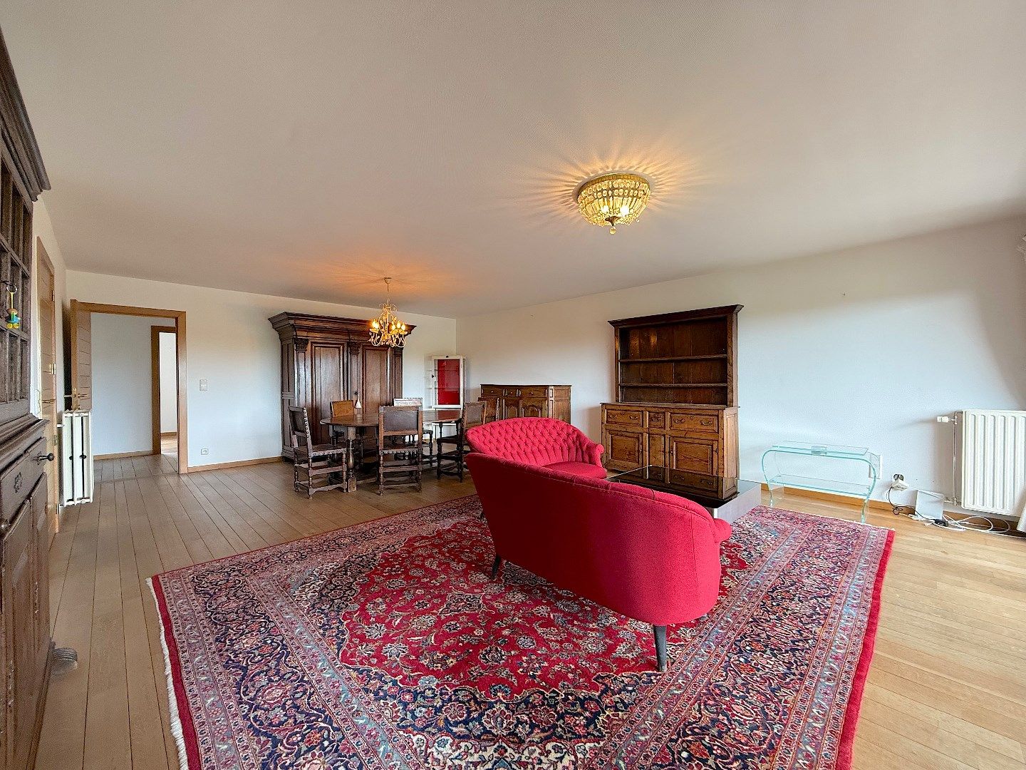 Ruim 3-slpk appartement met garage foto 3