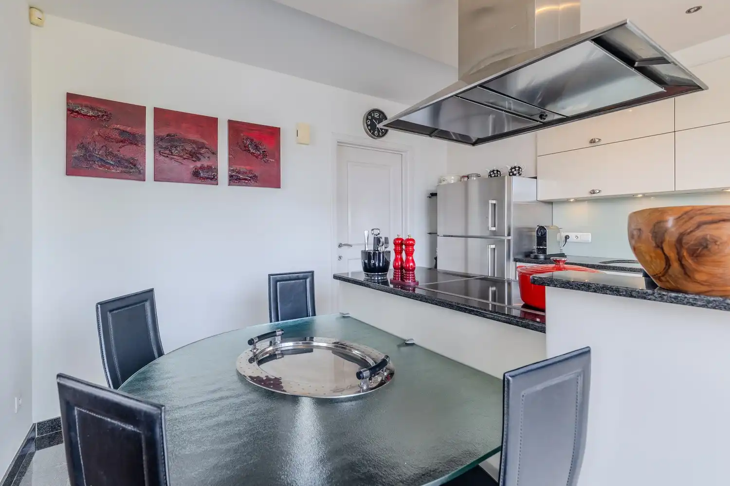 Ruime woning met drie slaapkamers, garage en prachtig landelijk uitzicht in Veldwezelt (Lanaken) foto 17
