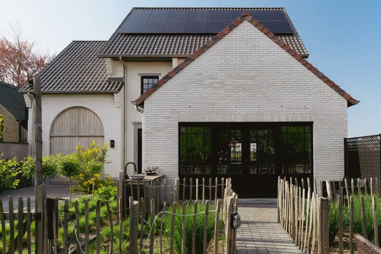 Prachtige villa in pastorijstijl aan de rand van Eeklo foto 4