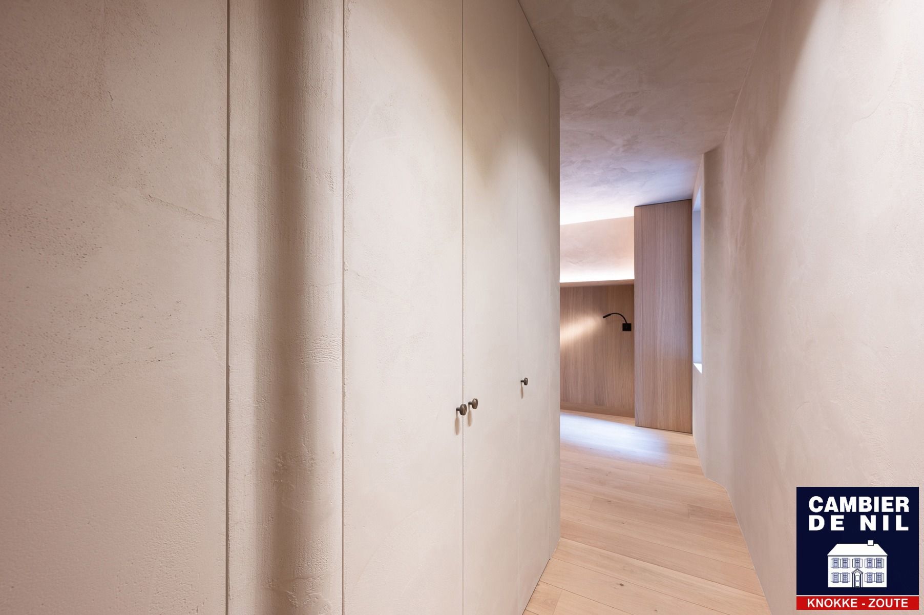 Tijdloos gerenoveerd appartement met zijdelings zeezicht  foto 12