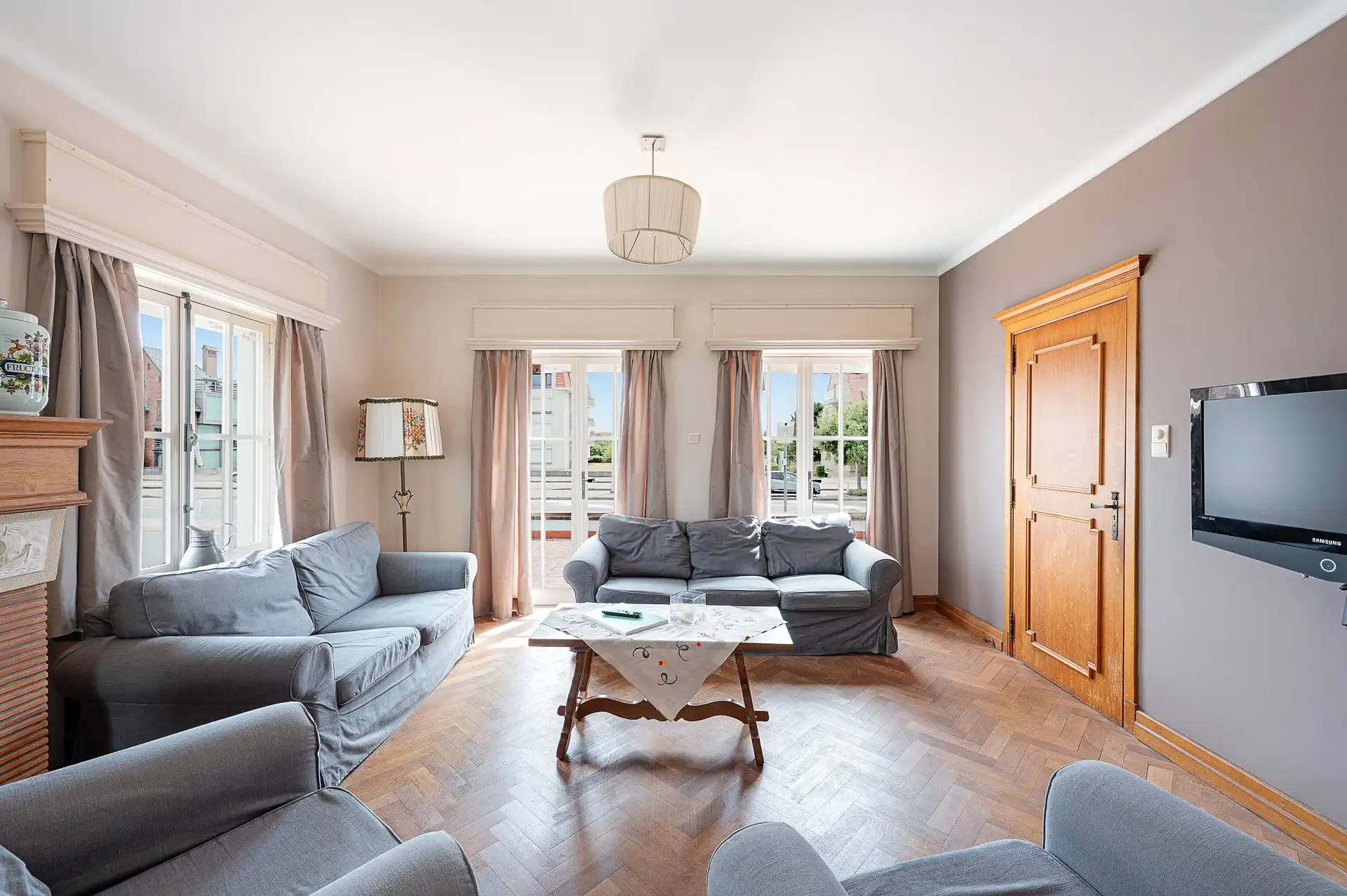 Majestueuze villa op toplocatie en 919m² grond, op slechts 150 meter van het strand foto 7