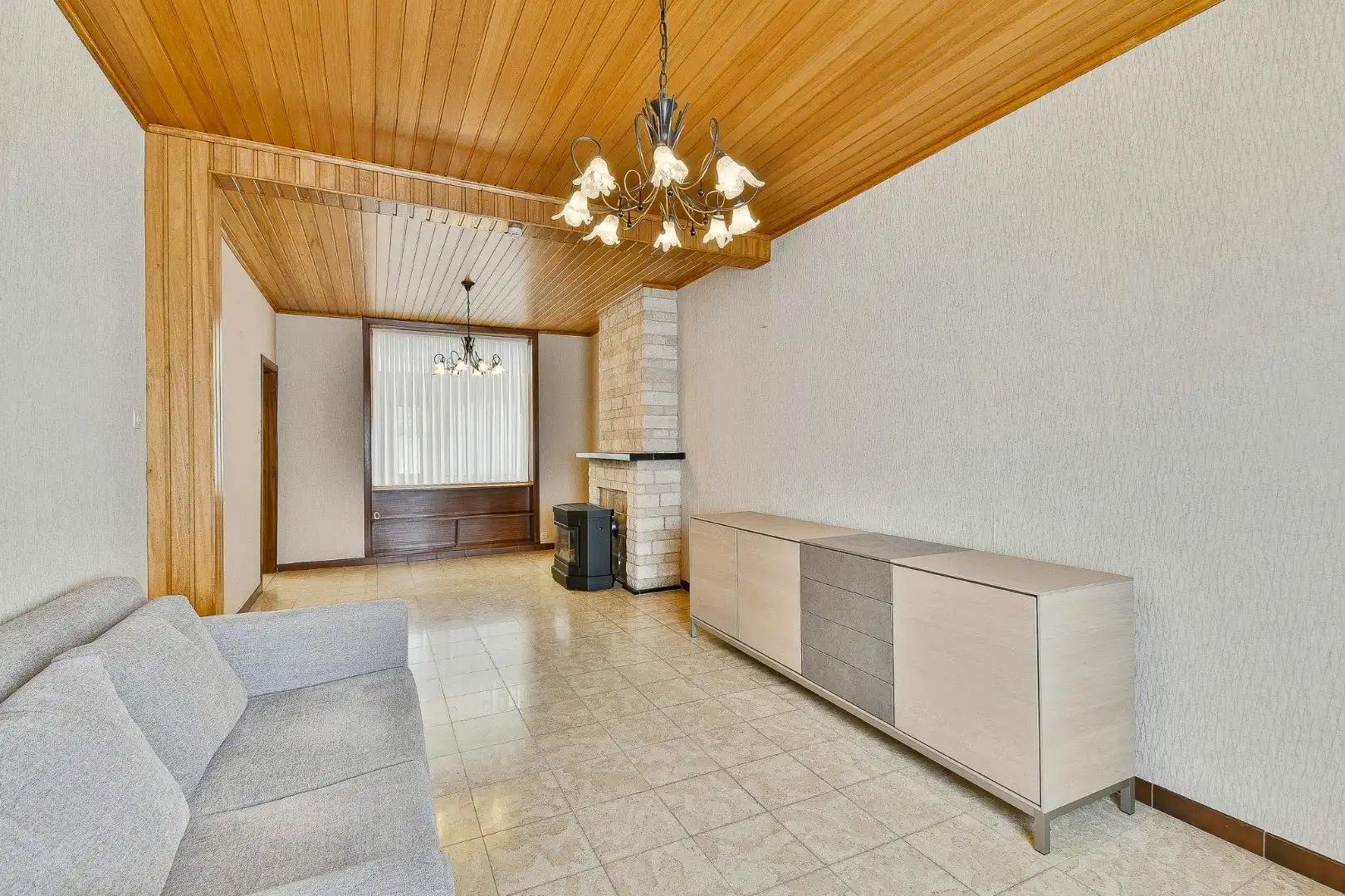 Rijwoning met veel potentieel op centrale ligging foto 5