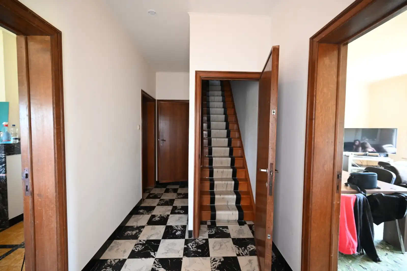 Alleenstaande woning met ruime tuin in Izegem (Bosmolens) te huur! foto 2