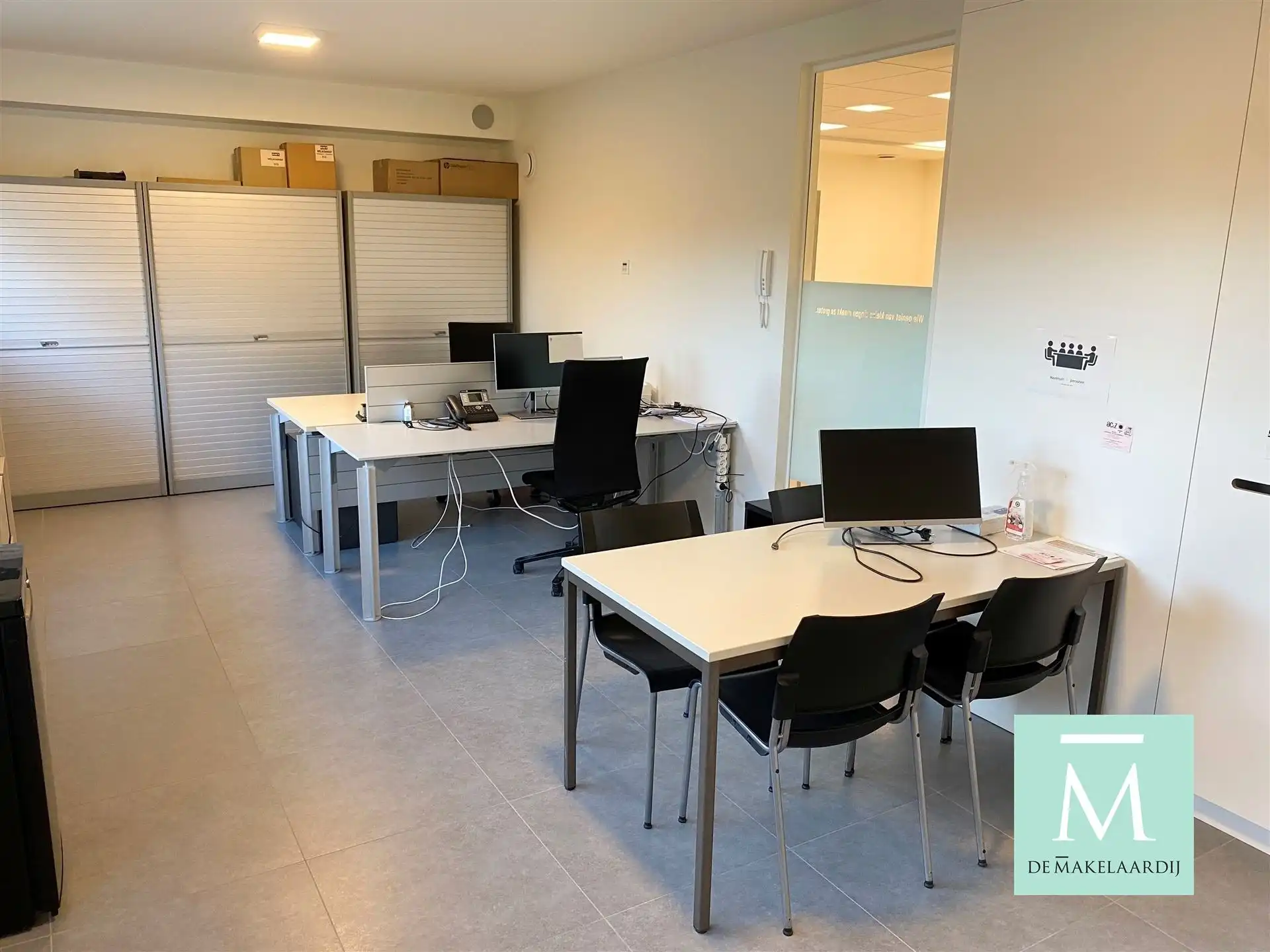 Uitstekend gelegen kantoor/handelspand in het centrum van St-Katelijne-Waver foto 14