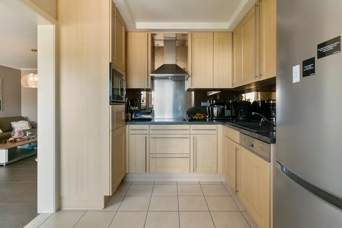 Appartement met twee slaapkamers en autostaanplaats in de ondergrondse garage in Rekem/Lanaken! foto 8